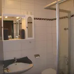 Strobl Waldfrieden Garni Гостевой дом Штрас-им-Аттергау