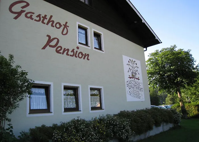 Strobl Waldfrieden Garni 3* Strass im Attergau