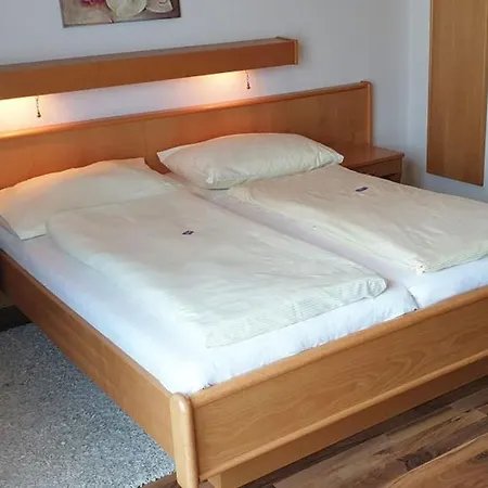 Strobl Waldfrieden Garni 3*