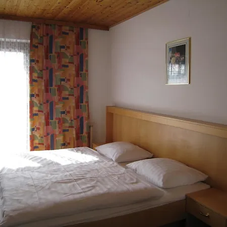 Strobl Waldfrieden Garni