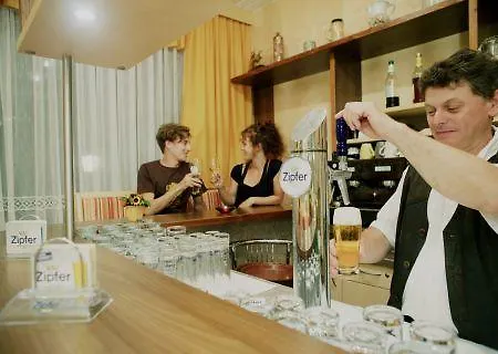 Strobl Waldfrieden Garni Penzion Strass im Attergau