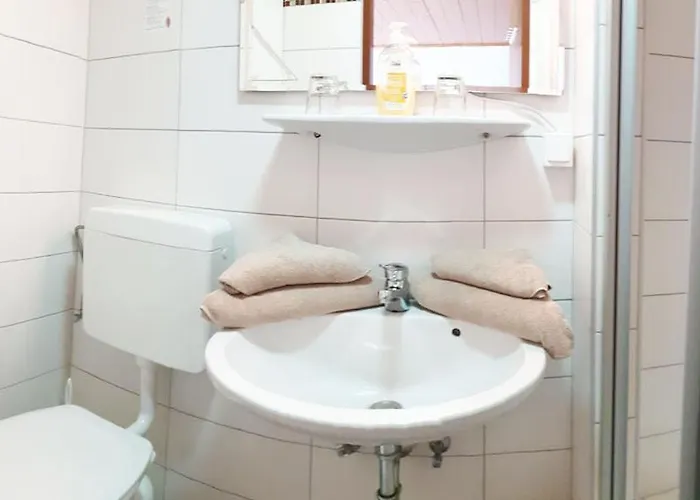 Strobl Waldfrieden Garni Gasthof 3*